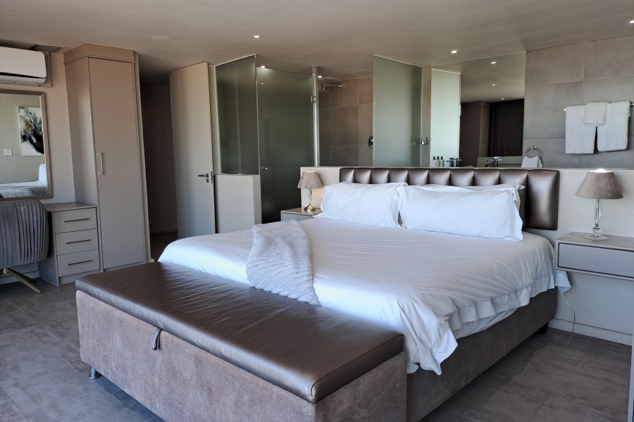 4 Bedroom Property for Sale in Beachfront Western Cape